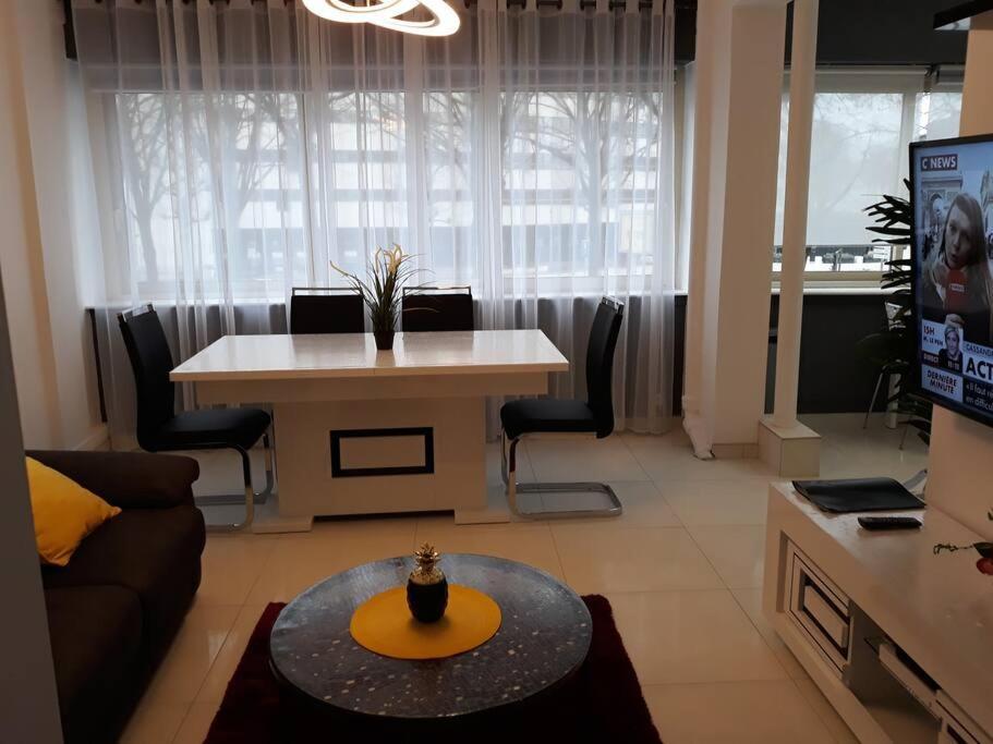 Beautiful Appartment In Руан Экстерьер фото